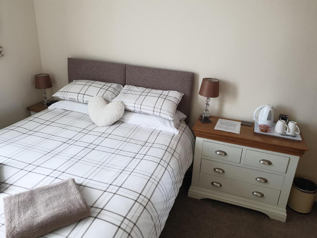 Crofton Guest House Weymouth Esterno foto