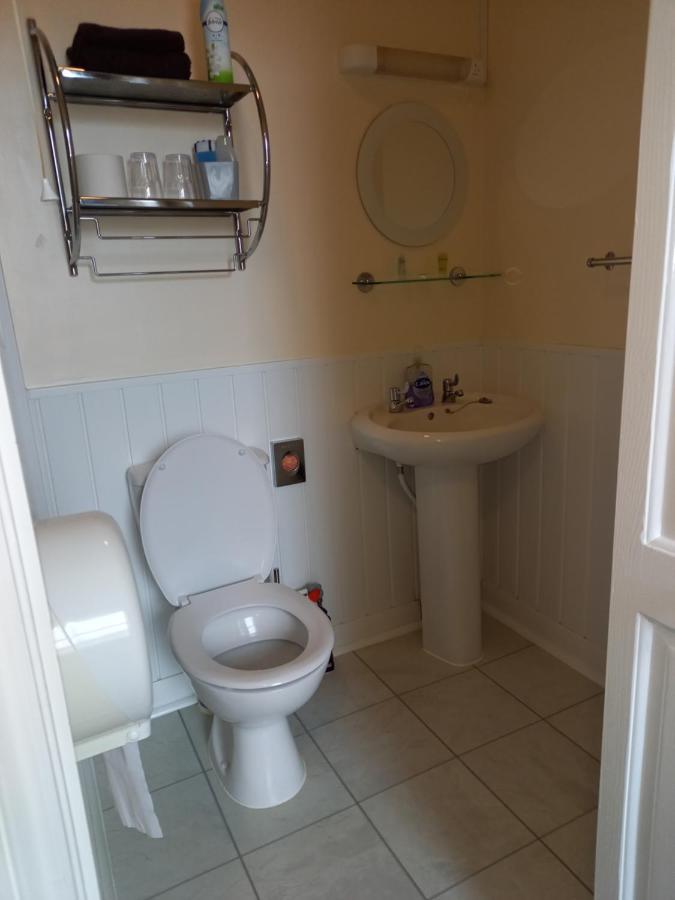 Crofton Guest House Weymouth Esterno foto