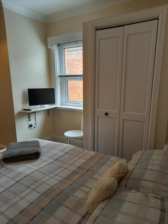 Crofton Guest House Weymouth Esterno foto