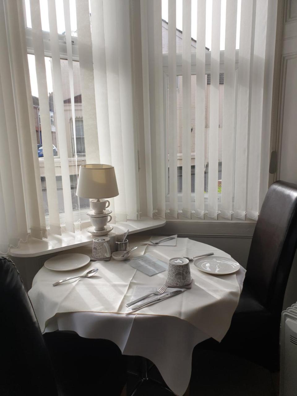 Crofton Guest House Weymouth Esterno foto